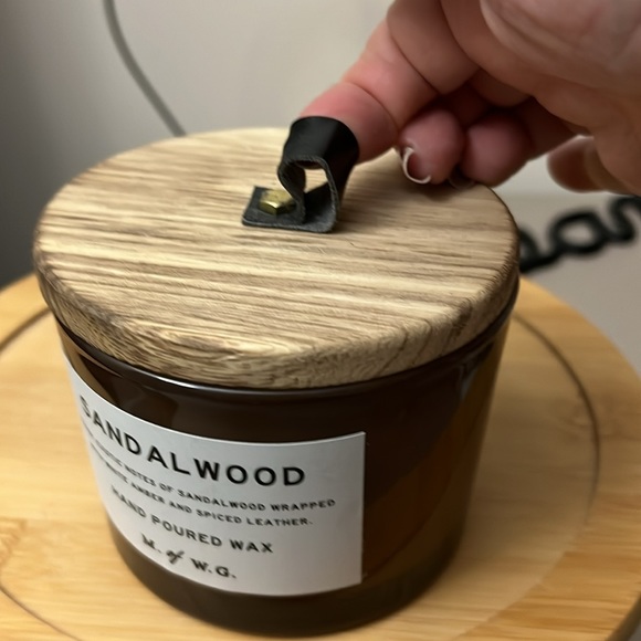 SANDALWOOD SCENTED CANDLE - Picture 4 of 6